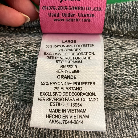 Hello Kitty Sweater - Picture 3 of 3